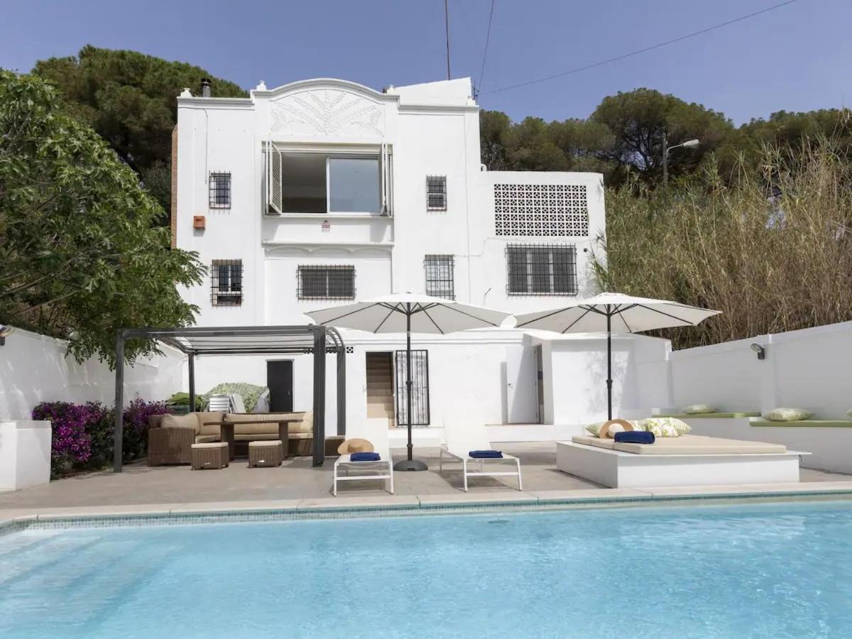 Casa Canyet Con Piscina A Un Paso De Barcelona Y La Playa Badalona Exteriér fotografie